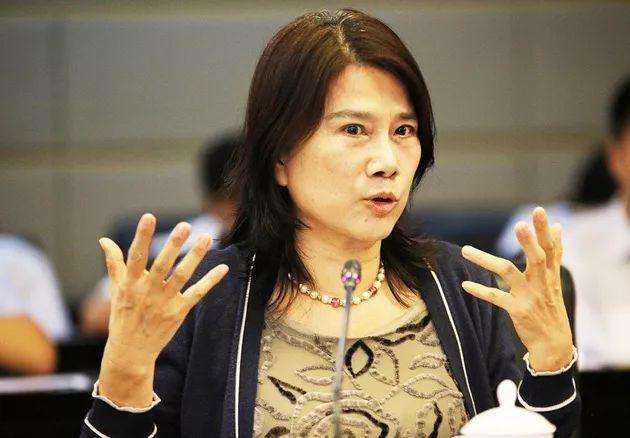 董明珠36歲南下打工，帶領格力創造業界神話
