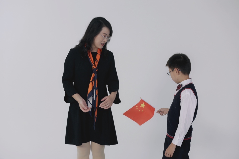 黃潔洵老師和兒子小語(yǔ)