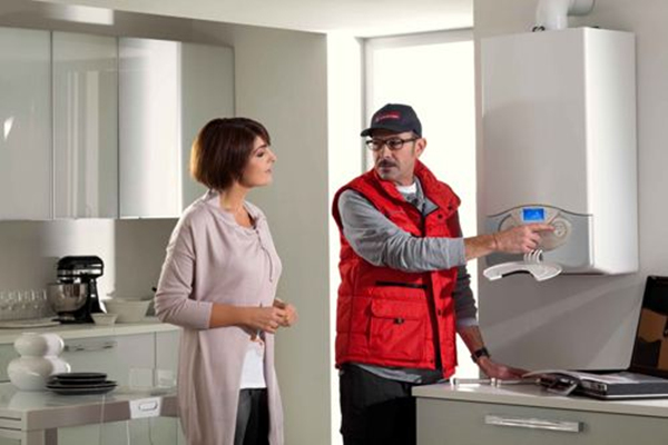 你家的燃?xì)獠膳瘍捎帽趻鞝t，夏天最適合做保養(yǎng)了