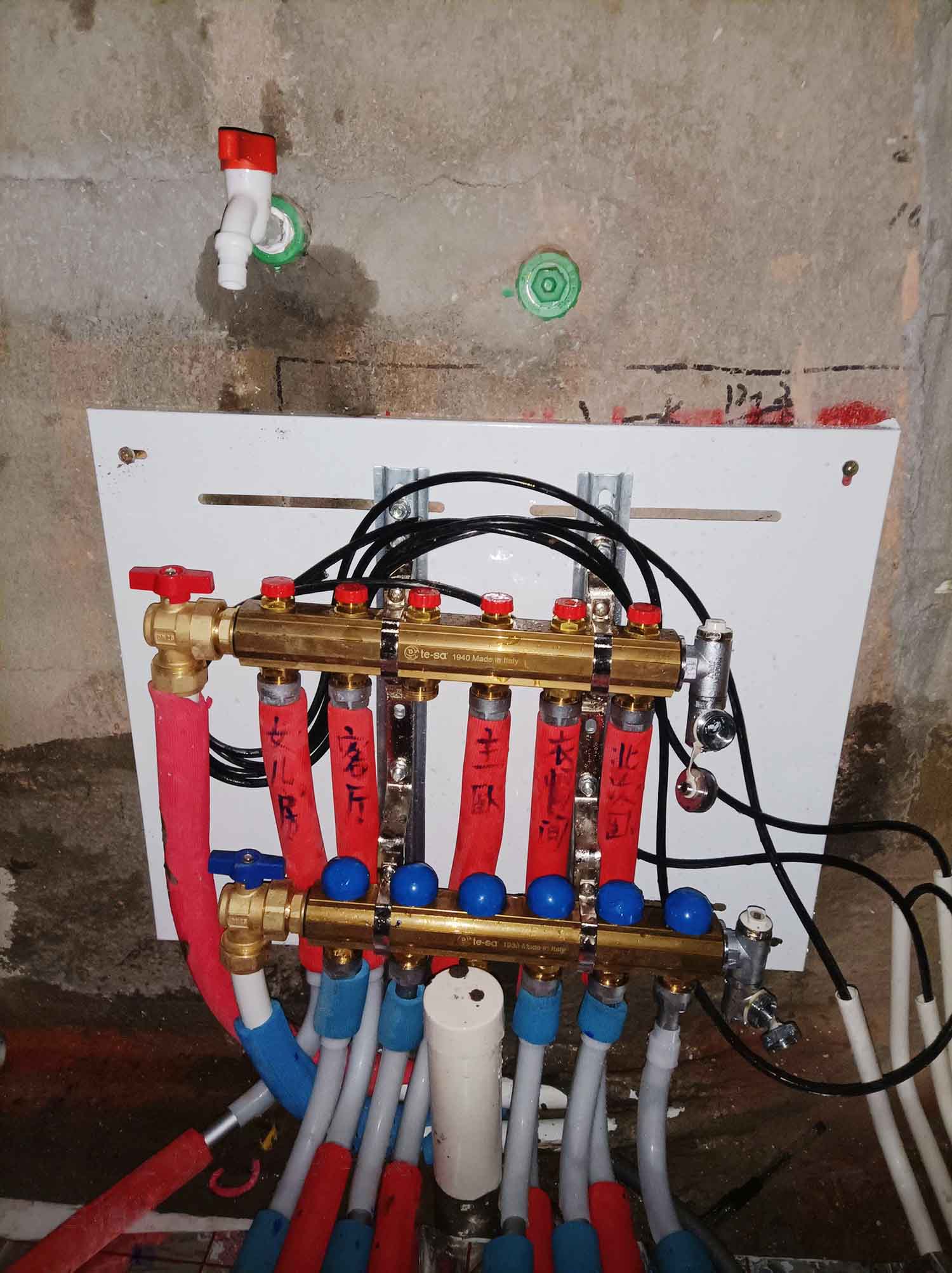 地暖費不費水？