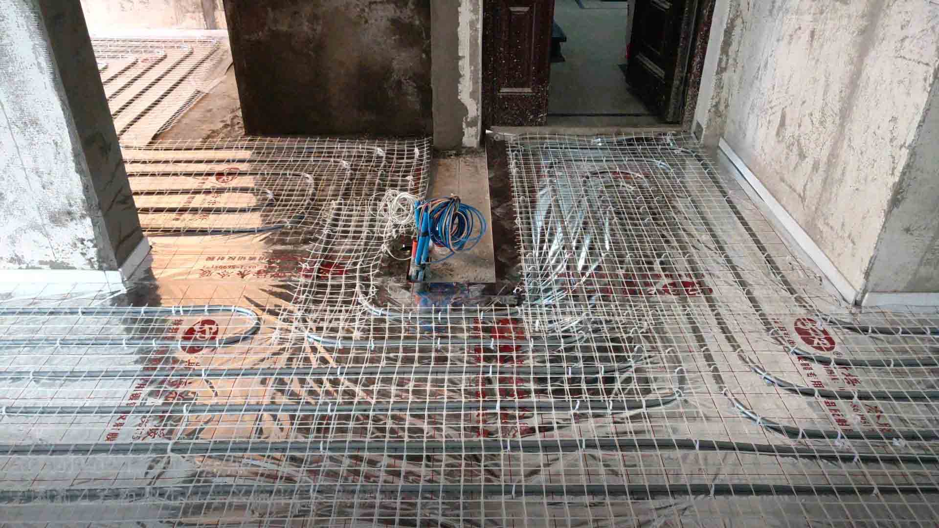  結(jié)網(wǎng)嘉園地暖施工